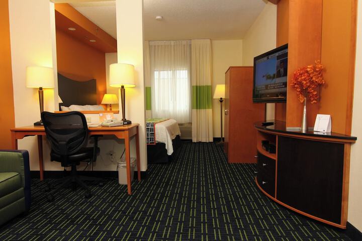 Room 14 of 26