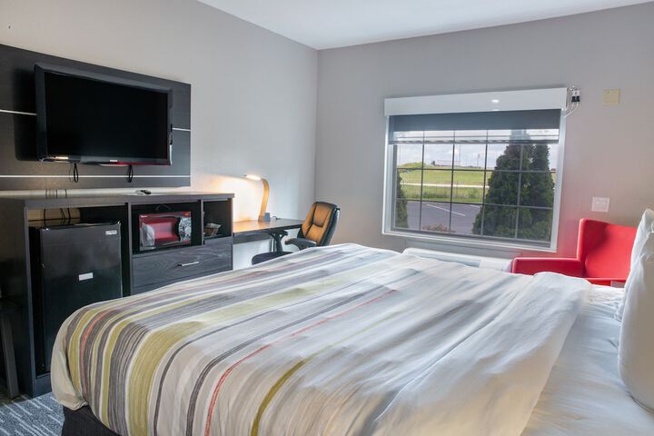 Country Inn & Suites by Radisson Columbus West, OH