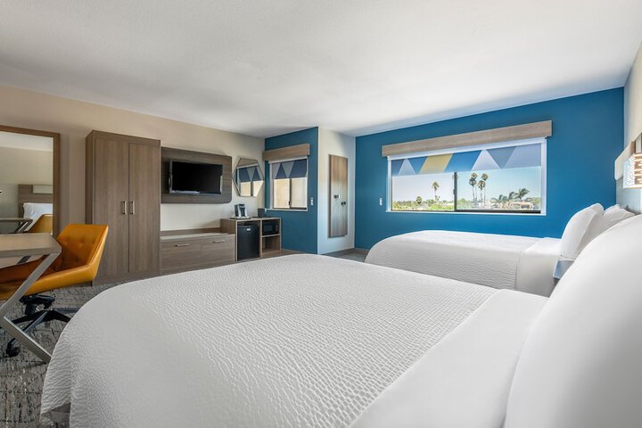 Room 21 of 37