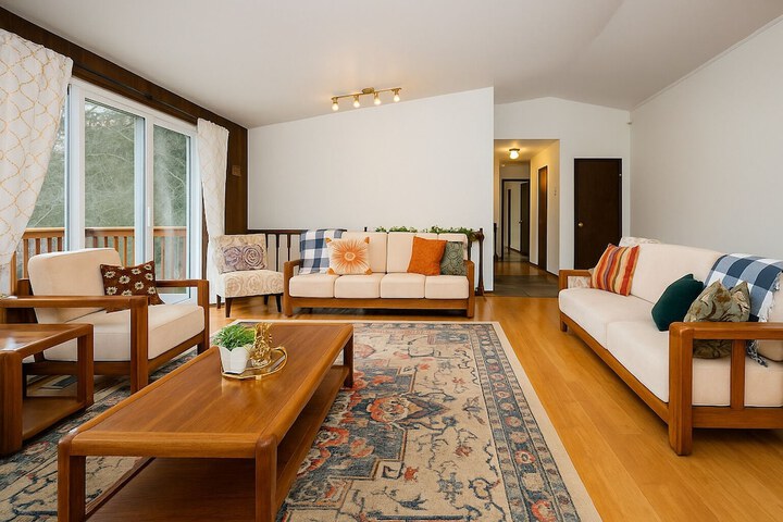 Peaceful House in Lake Forest Park