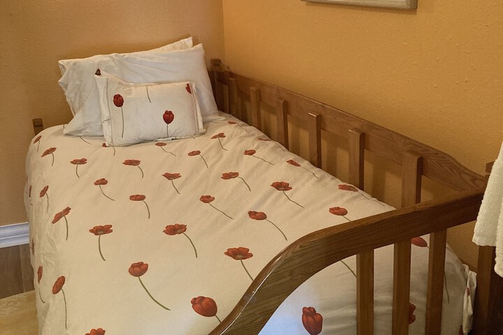 Room 46 of 65