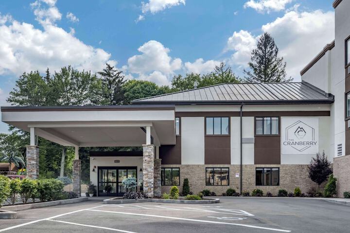 Hotel 4 of 48