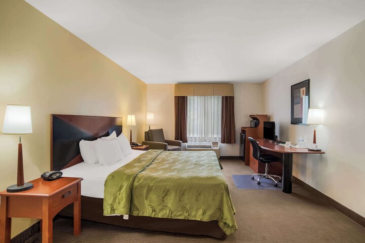 Room 13 of 31