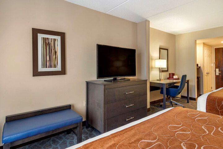 Room 18 of 35