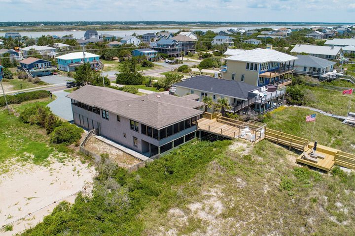Sea Strapped by Topsail Realty
