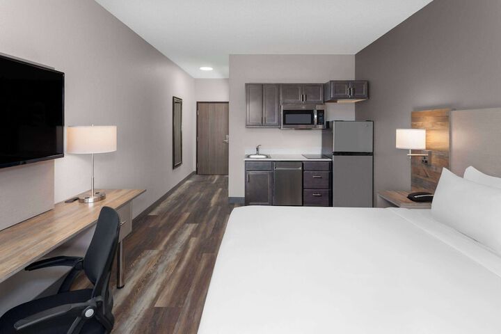 Links Bos Landen Hotel & Spa of Pella Trademark by Wyndham