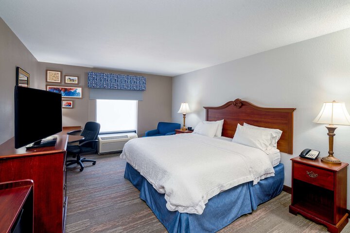 Room 25 of 29