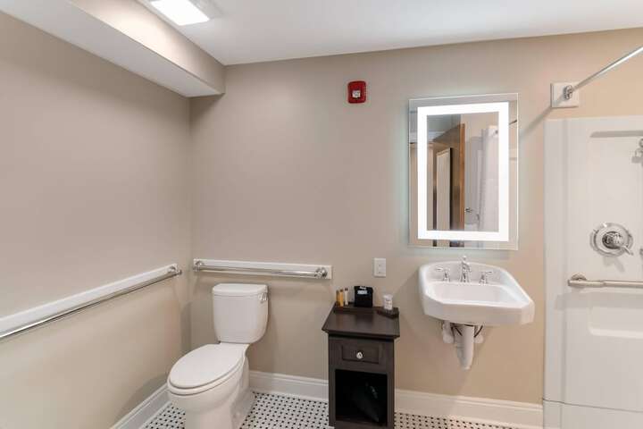 The Port Inn - Port St. Joe an Ascend Collection Hotel