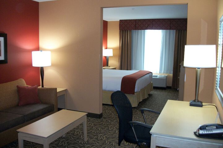 Room 9 of 21