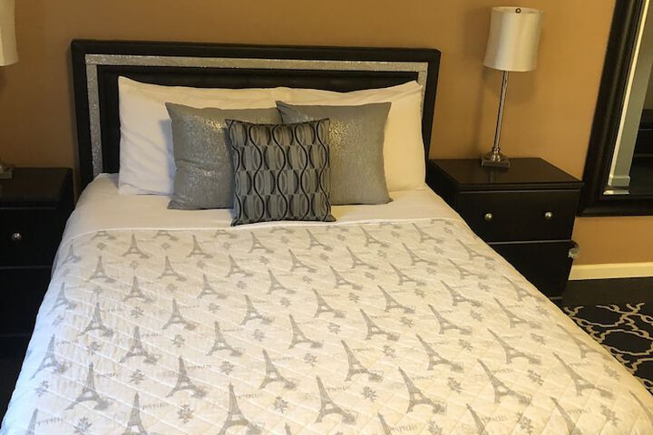 Room 32 of 41