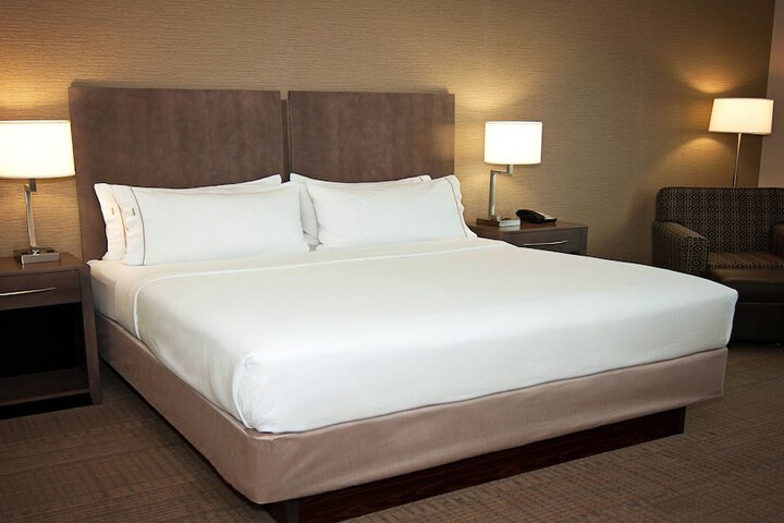 Room 18 of 34
