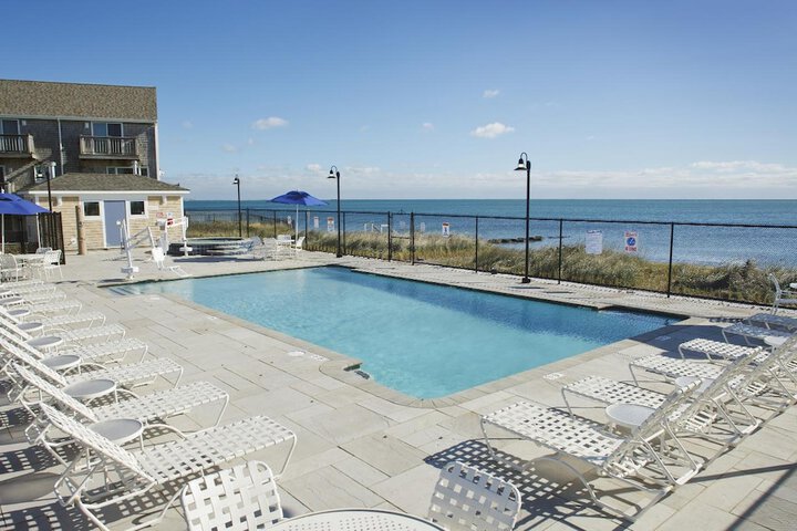 Ocean Mist Beach Hotel & Suites