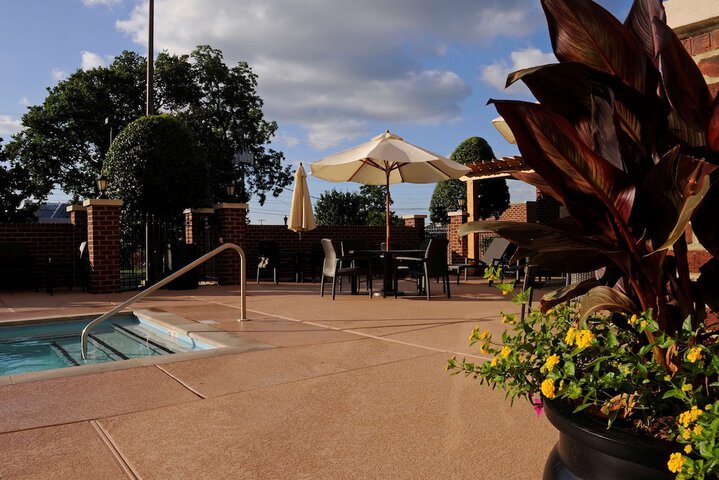 Pool 4 of 36