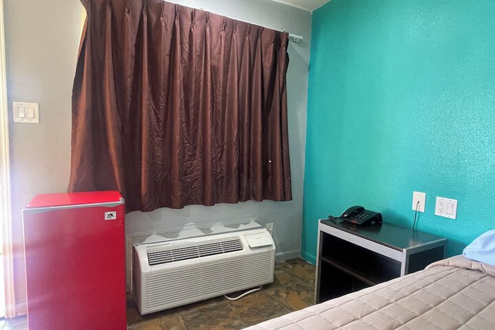 Room 22 of 24