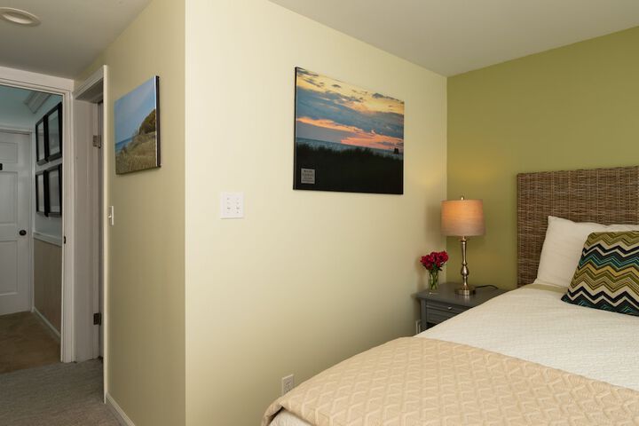 Room 48 of 69