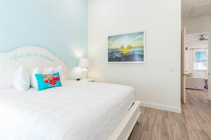 Margaritaville Cottages Orlando by Vstays with H2O Waterpark