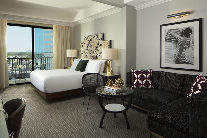 Room 14 of 40