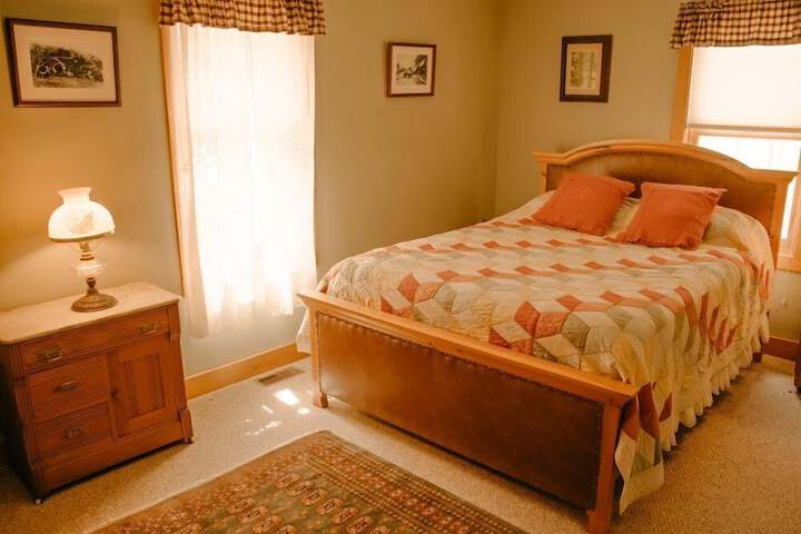 Room 102 of 115