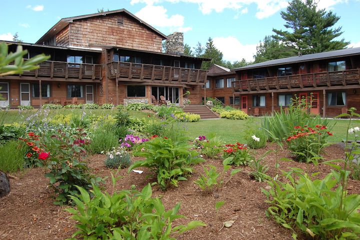 Summit Lodge