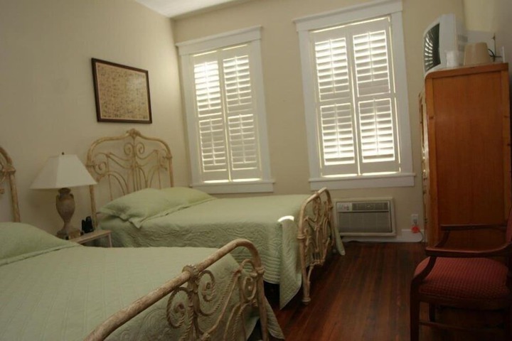 Room 19 of 44