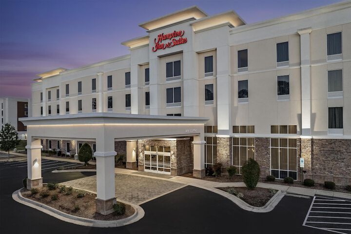 Hampton Inn & Suites Fayetteville