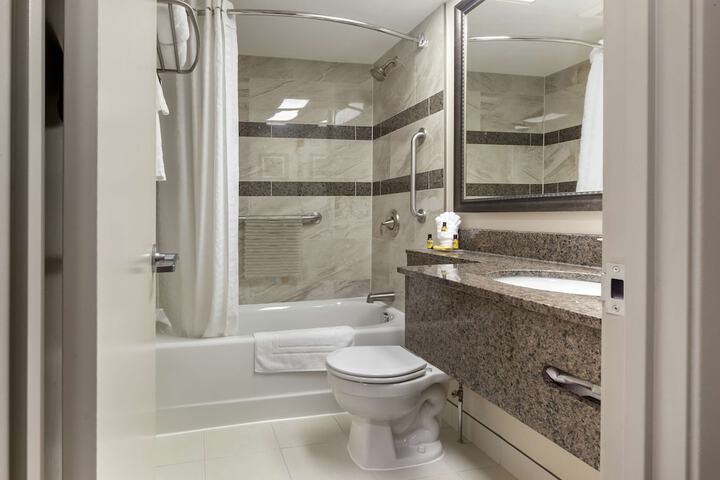 Best Western Plus Cobourg Inn & Convention Centre