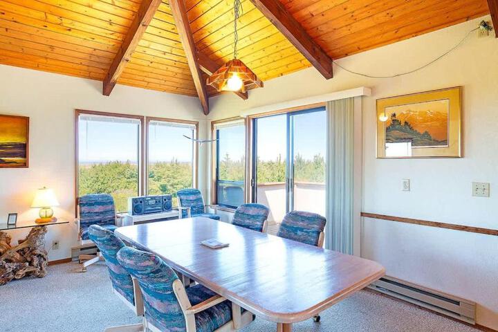 Haven Hideaway - Ocean Views from Every Room