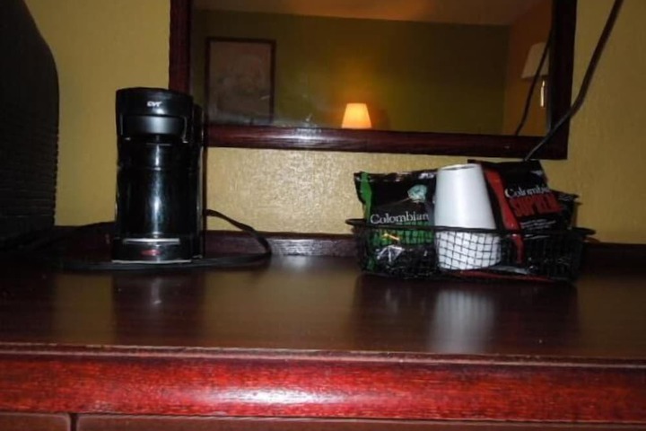 Room 16 of 35