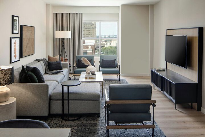 Sheraton Fort Worth Downtown Hotel