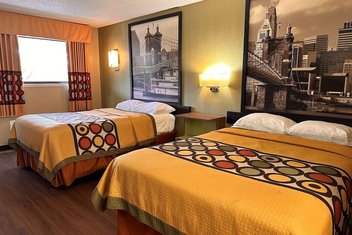 Room 12 of 62