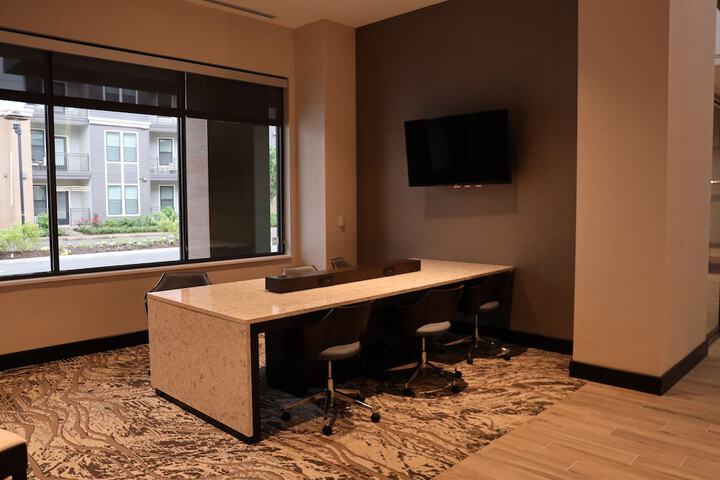 Business Center 63 of 63