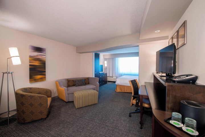 Room 14 of 38