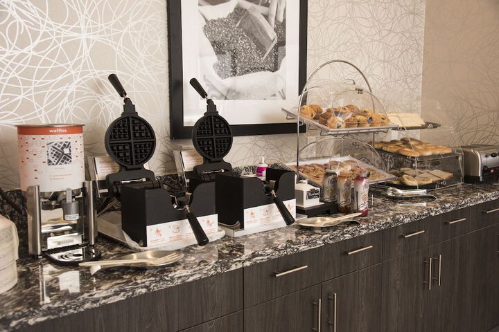 Breakfast/Coffee Service 48 of 53