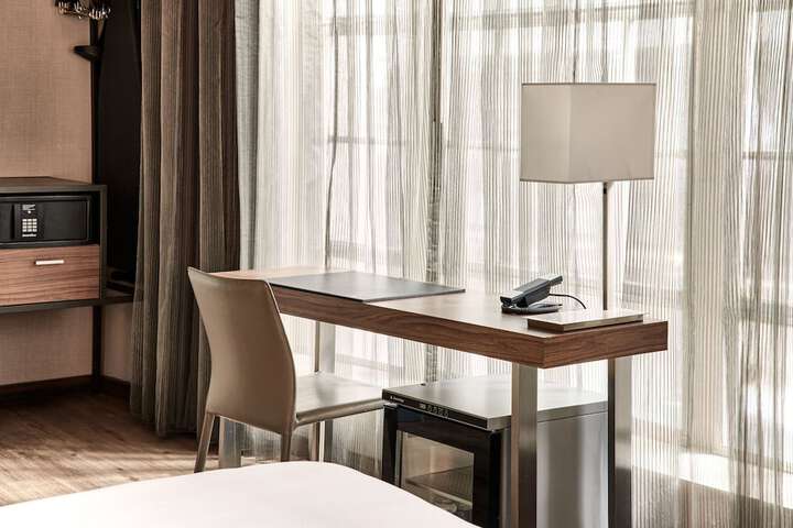 Room 21 of 72