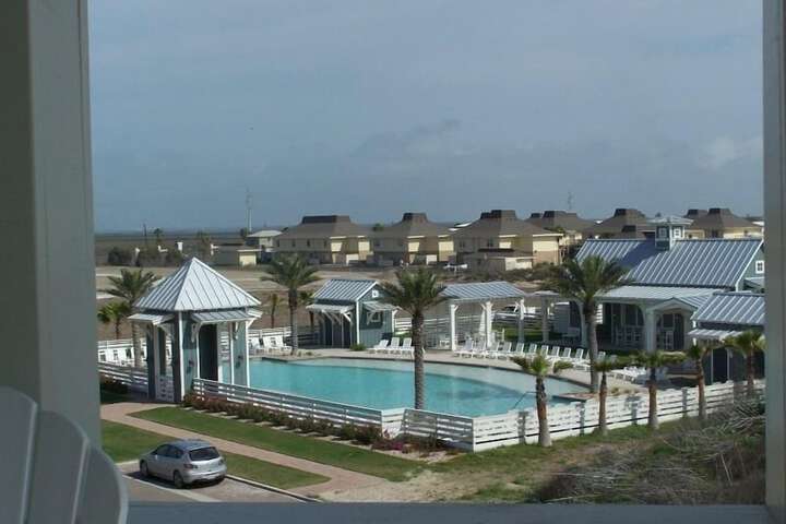 Pool 3 of 28