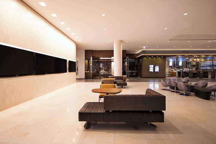 Hotel Interior 9 of 162