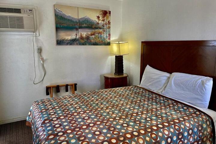 Desert Inn