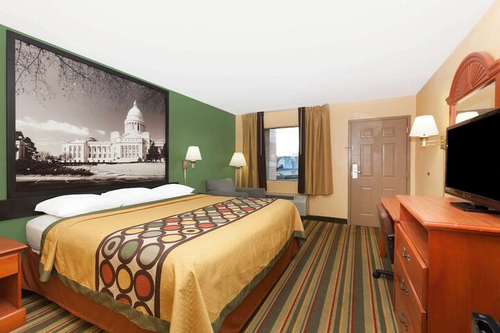 Room 16 of 24