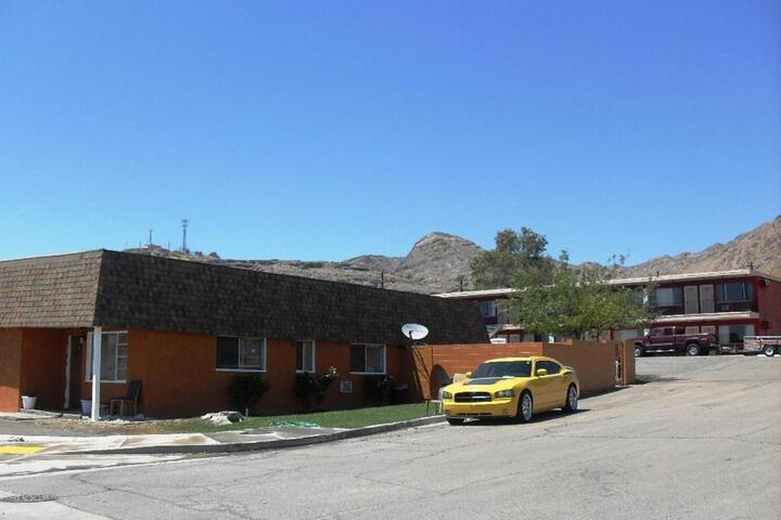 WESTERN RIDGE MOTEL