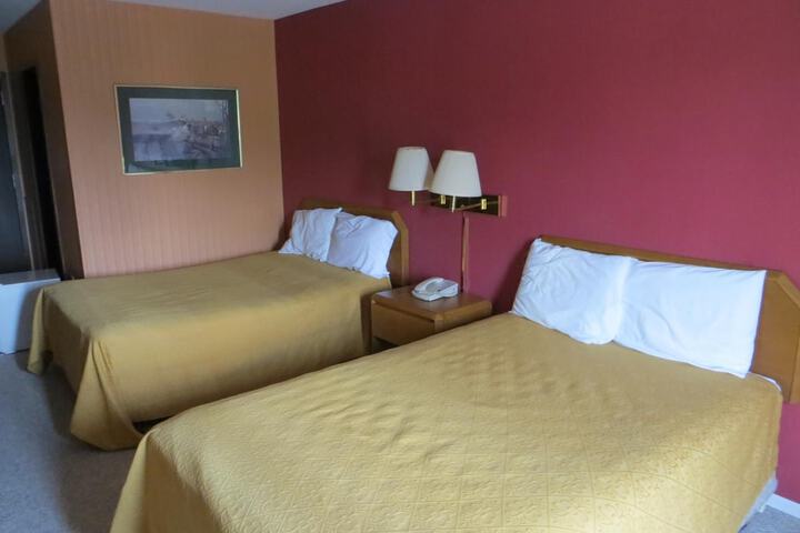 Room 37 of 48