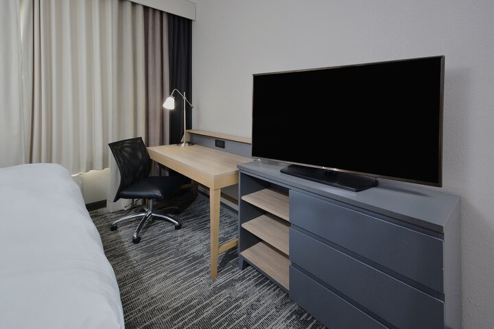 Country Inn & Suites by Radisson Asheville West near Biltmore
