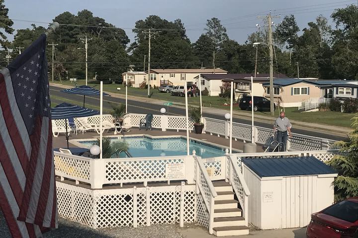 Pool 8 of 44