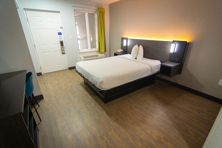 Room 42 of 43