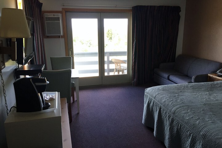 Room 22 of 31