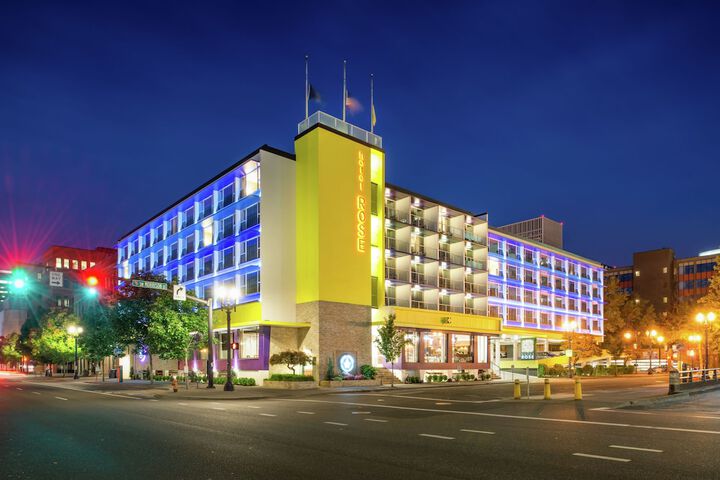 Staypineapple Hotel Rose, Downtown Portland