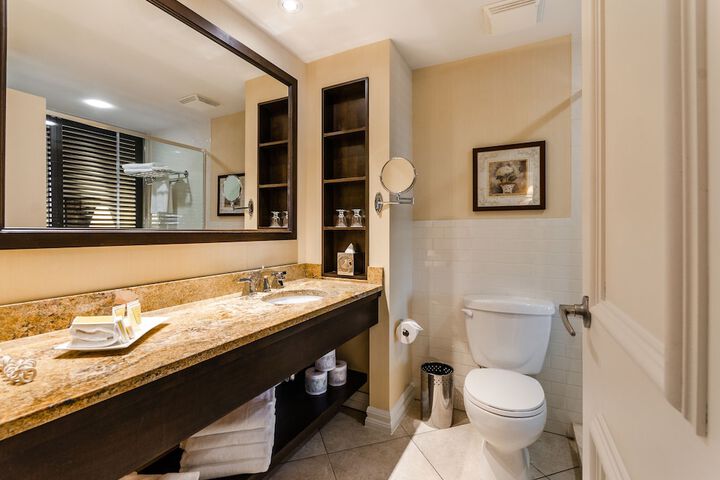 Le St-Martin Hotel & Suites Laval