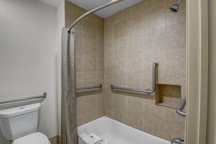 Room 20 of 25