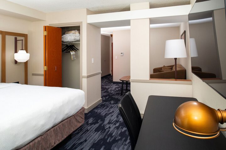 Room 21 of 33