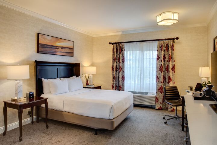 Ayres Hotel Costa Mesa / Newport Beach