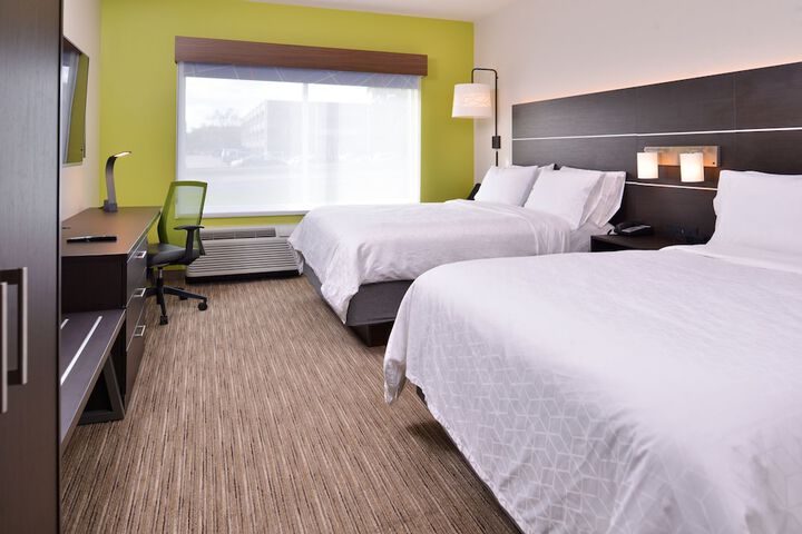 Room 40 of 69